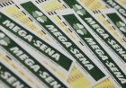 Mega-Sena acumula e deve pagar R$ 14,5 mi no próximo sorteio; veja dezenas