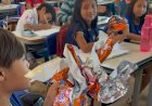 Prefeitura entrega quase 3 mil ovos de Páscoa para crianças indígenas