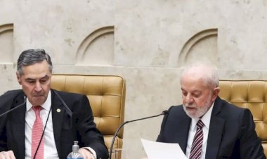 No STF, Lula defende regulação das redes sociais no país