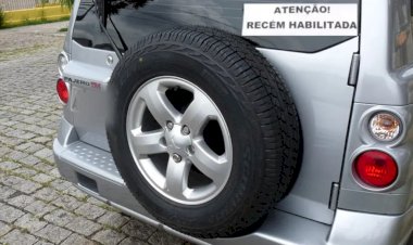 Placa informativa no veículo poderá ser obrigatória para recém-habilitados