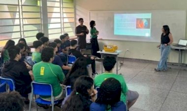 Zé Teixeira destaca projeto inovador de escola douradense