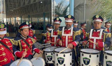 Associação compra instrumentos para a Banda Down Rítmica com recursos destinado por Neno Razuk