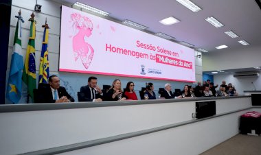 Câmara de Vereadores homenageia Mulheres do Ano em Sessão Solene
