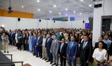 A Justiça Eleitoral realizou  a cerimônia de diplomação dos eleitos em Dourados MS