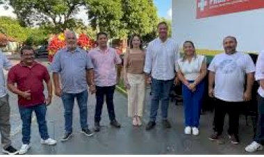 Lia Nogueira entrega equipamentos ao Hospital Municipal Lourival de Itaporã