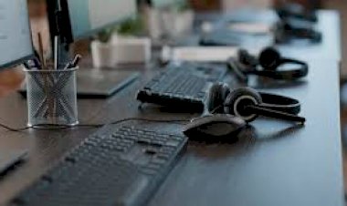 Empresa de telemarketing é condenada por discriminação contra mãe 