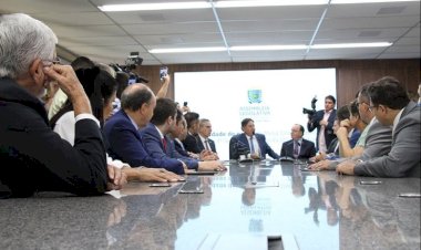 Retorno dos trabalhos legislativos da ALEMS é marcado pela posse da Mesa Diretora