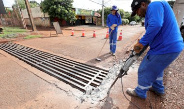 Prefeitura faz reparos em bocas de dragão que incomodavam moradores