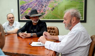 Prefeito Juliano Ferro recebeu deputado Federal Geraldo Resende em seu gabinete