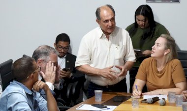 Deputado Zé Teixeira vai à Câmara Municipal discutir com vereadores investimentos para Dourados