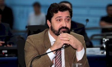 Flávio Cabo Almi protocola indicações e homenageia destaques da segurança e cultura local