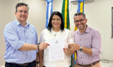 Prefeito Paleari dá posse a 14 novos servidores concursados em Nova Alvorada do Sul