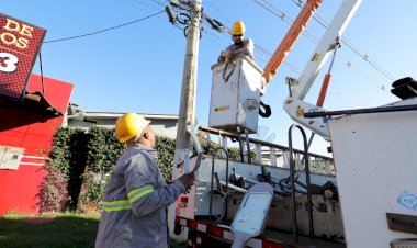 Prefeitura avança com instalação de luminárias de LED nas principais vias
