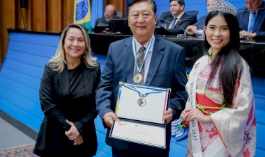 Lia Nogueira homenageia representantes da comunidade nipo-brasileira