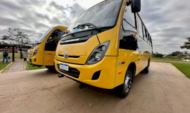 Prefeitura amplia frota escolar com chegada de dois novos ônibus em Nova Alvorada do Sul