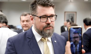 Projetos de lei de Marcos Pollon homenageiam e reconhecem legado do primeiro medalhista olímpico de ouro do Brasil