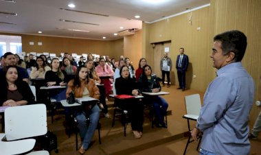 Prefeitura avança na inclusão e empossa novos profissionais da Educação Especial