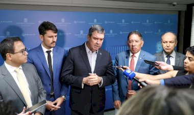 Assembleia Legislativa recebe governador e atividades são suspensas por luto
