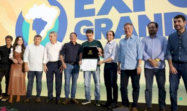 Deputados participam de abertura da Expogrande e inauguram estande da ALEMS