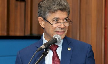 Resolução institui medalha e diploma destinados a profissionais da oftalmologia