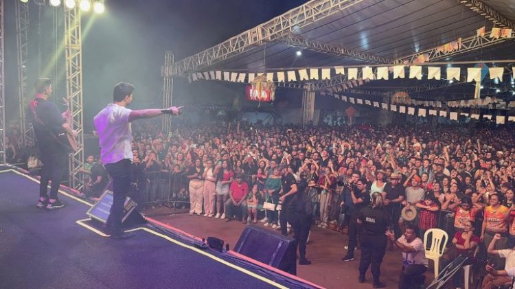 Com público de 9 mil pessoas, Munhoz & Mariano agradecem carinho do público na Festa Junina de Dourados