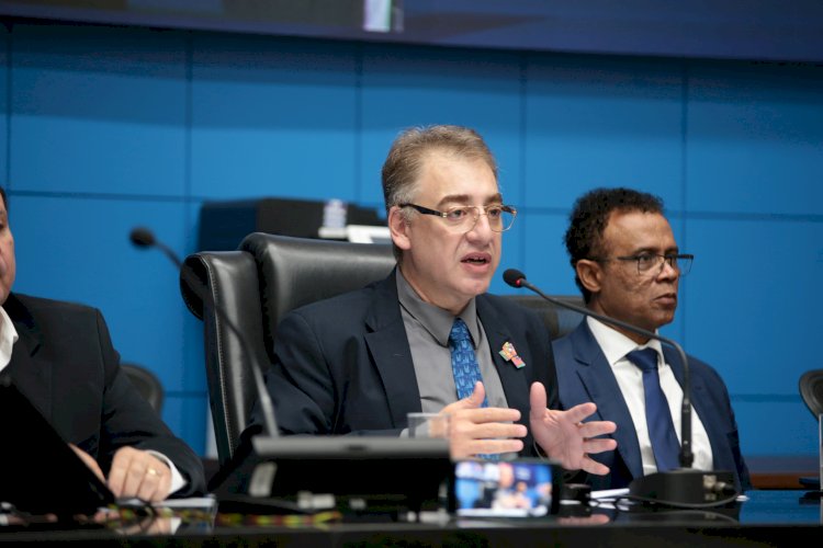 Para atender famílias em Dourados, Deputado Neno Razuk pede construção de praça pública com parquinho infantil em Dourados