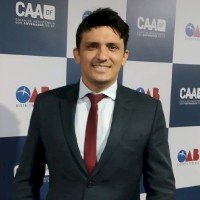Prefeito em fim de Mandato é obrigado a Exonerar e Nomear Comissionado?