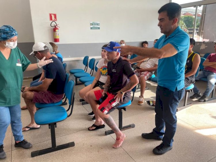 Marçal faz vistoria surpresa na UPA para ouvir os pacientes