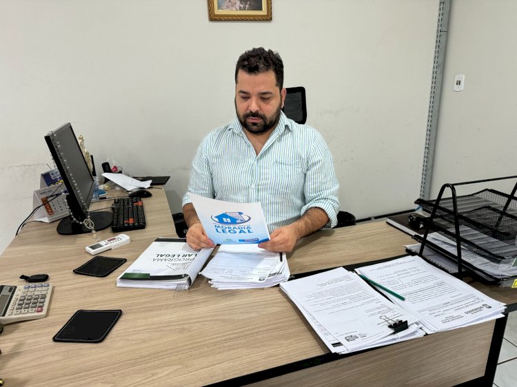 Prefeitura entrega títulos de regularização fundiária e lança o Programa Dourados Moradia Legal