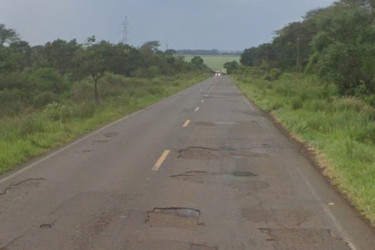 Lia Nogueira pede recapeamento da MS-295 para garantir segurança e desenvolvimento