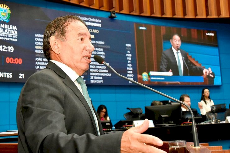 Presidente comemora investimentos em celulose e reconhece esforço da classe política