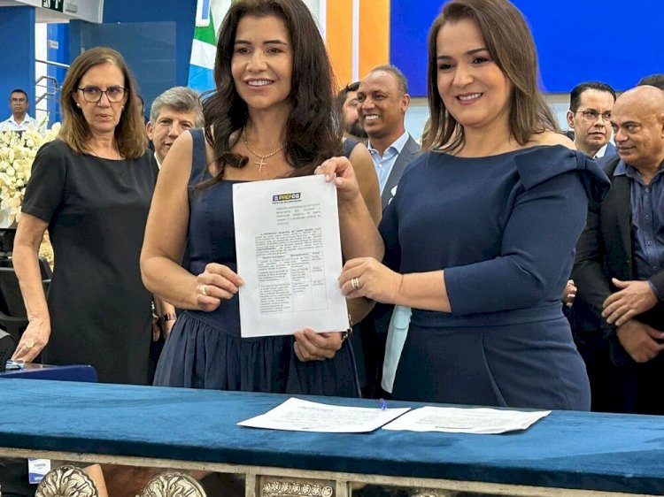 Adriane cometeu irregularidades ao gastar R$ 1,5 mi com curso de 25h, aponta parecer do TCE