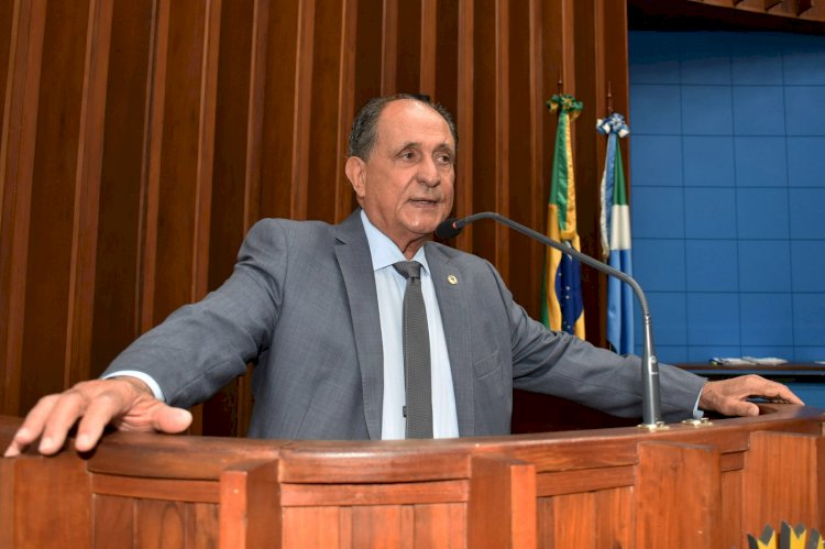 Zé Teixeira pede instalação de curso de biomedicina em Ivinhema