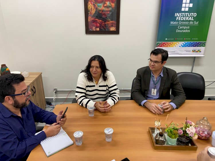 Prefeita Lurdes Portugal visita IFMS e avança em articulação para oferta de cursos técnicos gratuitos aos caarapoenses
