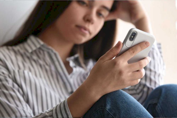 O ghosting virou normal? A banalização do silêncio nas relações modernas