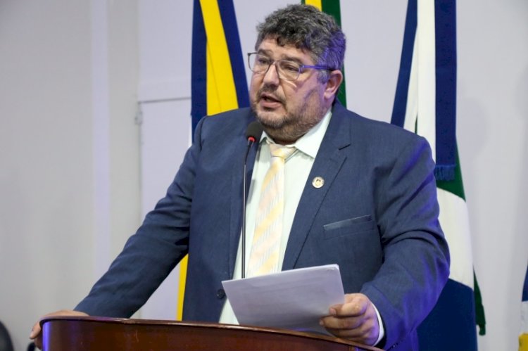 Yuri intervém por limpeza e sinalização nos bairros de Dourados