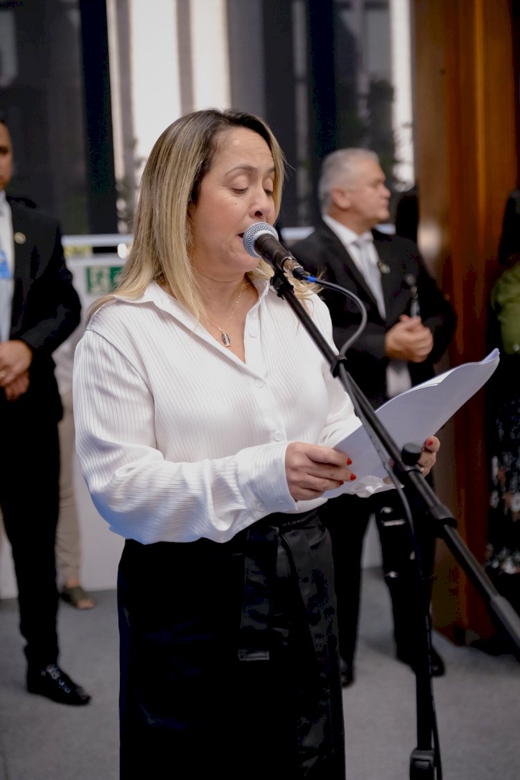Projeto de Lia Nogueira reconhece rotina exaustiva de mães atípicas solo