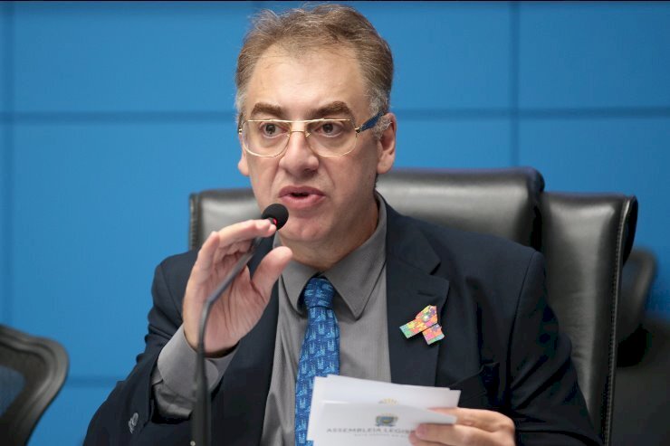 Neno propõe mobilização para mais orçamento e ações às famílias atípicas