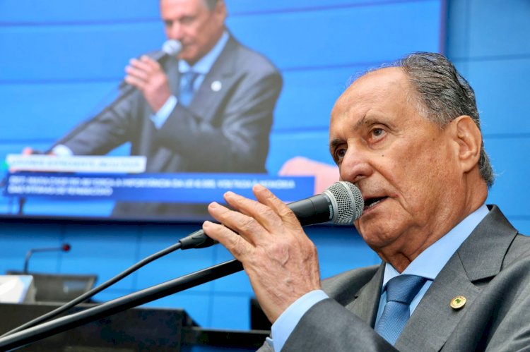 Zé Teixeira busca recursos para revitalização de praça em Dourados