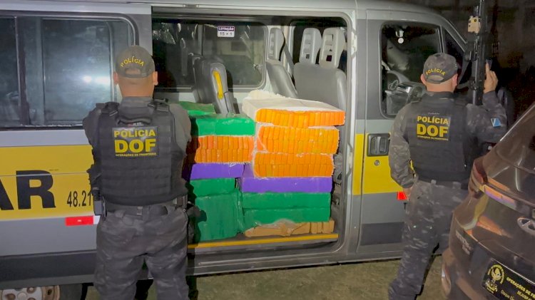 DOF apreende quase meia tonelada de maconha em van escolar que seguia para São Paulo 09 dez 2025