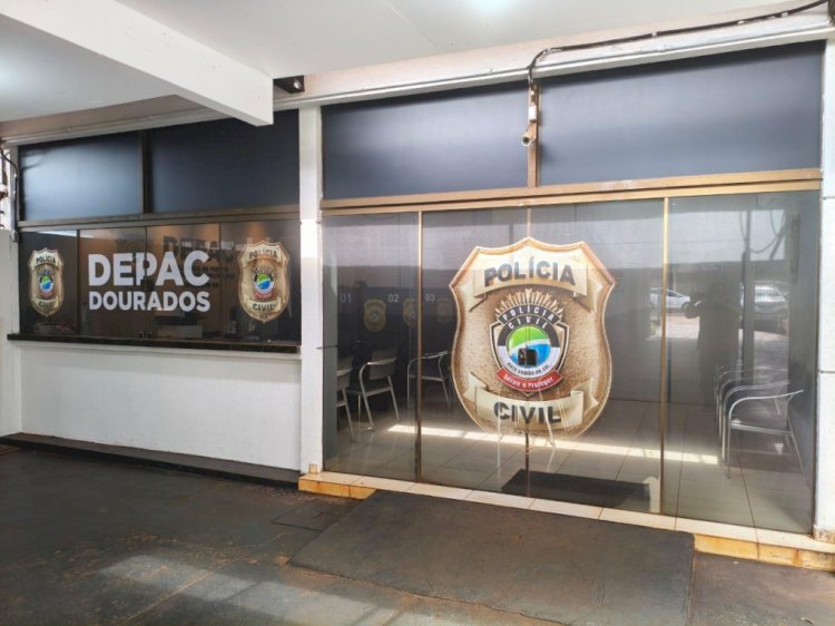 Indivíduo expõe genitais a passageiros e é detido após fuga no centro de Dourados