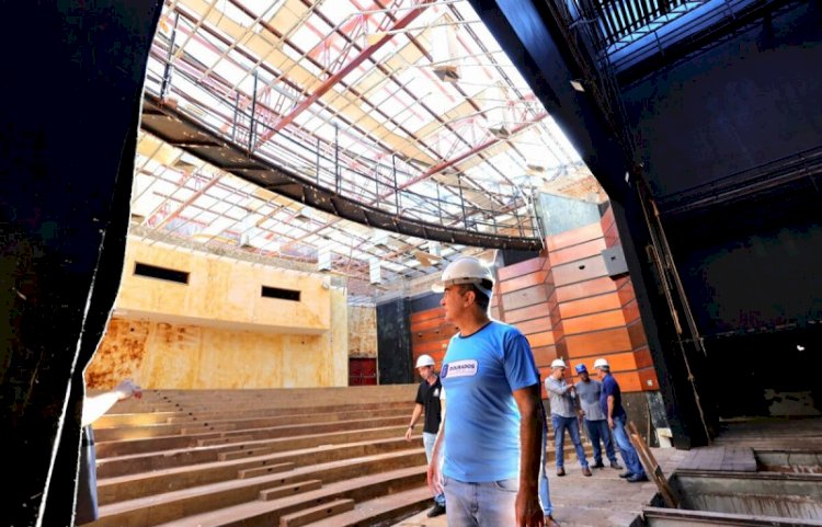 Teatro Municipal de Dourados: Marçal Filho vistoria reforma avançada
