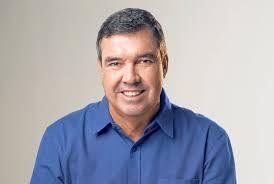 Pesquisa mostra estabilidade de Riedel e avanço dos adversários